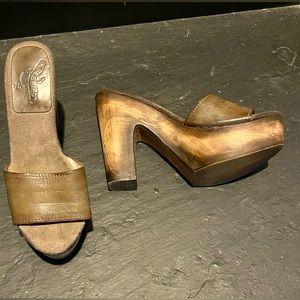 Never worn Freebird platform sandals